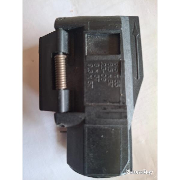 chargeur R93 neuf calibre 25-06 8.5x55  8.5x57  8x57  9.3x57 ....