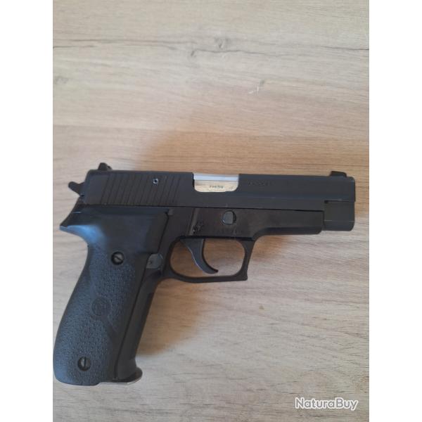 Pistolet sig p226