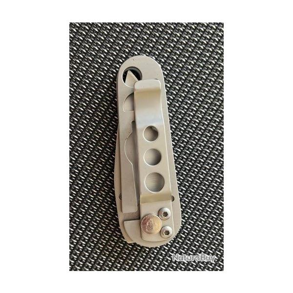 couteau pliant de poche marqu� C.J.H. ROSTFREI 299508
