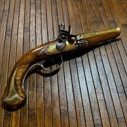 BEAU PISTOLET A SILEX TYPE MARINE