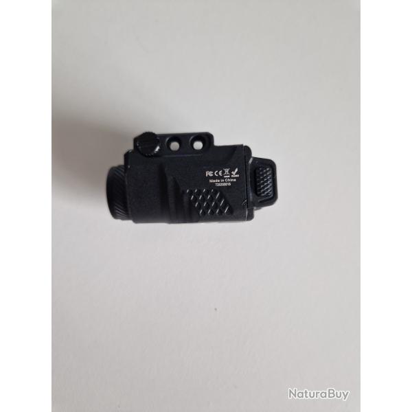 Lampe tactique LED avec montage rail