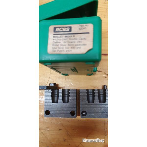 Moule RCBS  44 -245 SWC 2 cavit�s Ogive  avec ou sans gaz check avec sa boite d'origine  TBE