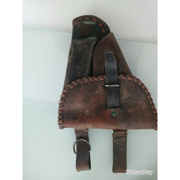 2 HOLSTERS CUIR