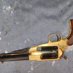 Revolver Remington 1858 pietta mod&egrave;le sh&eacute;rif en laiton calibre 44