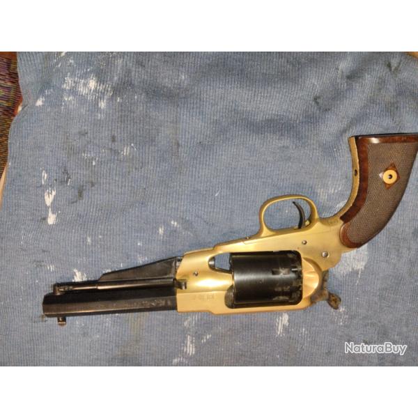Revolver Remington 1858 pietta mod�le sh�rif en laiton calibre 44