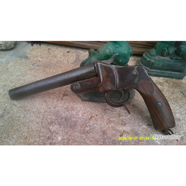 pistolet lance fus�e allemand d 'origine WWI en bon �tat g�n�ral.