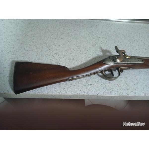 Fusil de guerre de la revolution francaise .Transphormer en fusil de chasse au 19 eme siecle .