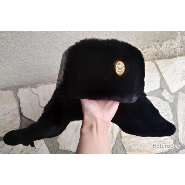 CHAPKA-OUCHANKA TAILLE 60 MARINE/ARM�E DE TERRE RUSSE EN FOURRURE DE MOUTON NEUVE