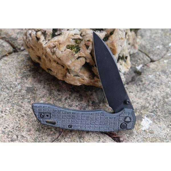 Couteau Trivisa Aur-04B Lame Acier 14C28N Sheepsfoot Black Stonewash Manche Micarta Noir Button Lock