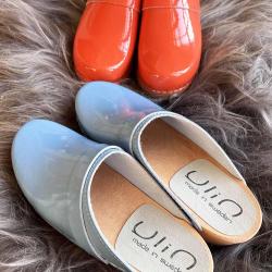 Sabot femme et homme su&eacute;dois bois et cuir vernis 38 cuir vernis bleu pastel
