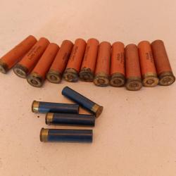 11 Douilles carton cal 20 + bourres, opercules