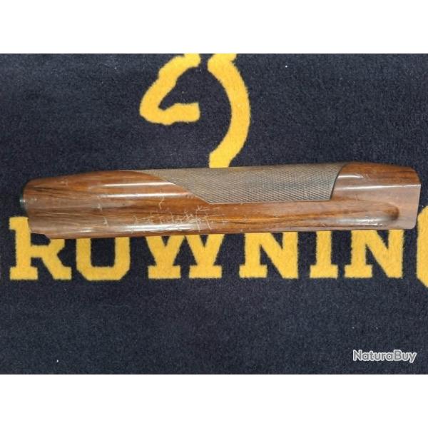 Benelli Raffaello 123 devant bois