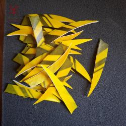 Lot 25 plumes 4" jaune noire shield d'occasion