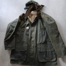 VESTE HUILEE