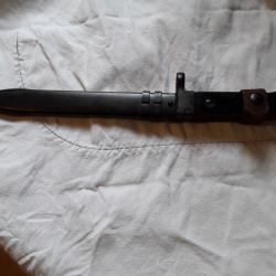 Ba&iuml;onnette  AK47russe  DDR en tr&egrave;s bon &eacute;tat voir photos couleurs  noire lame pas ab&icirc;m&eacute;