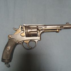 Revolver d'ordonnance Suisse mod&egrave;le 1882 calibre 7.5 et 32 S&WL