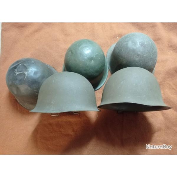 Lot de 5 casques fran�ais Mod�le 1951 Indochine Alg�rie