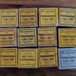 Lot de 12 anciennes boites vides de cartouches calibre 7.65 id&eacute;al vitrine ou d&eacute;cor