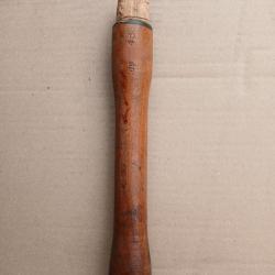 Manche grenade inerte dat&eacute;e