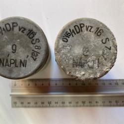 Lot 2 boites (vides) &agrave; amorces pour mortier allemand WW2 fabrication tch&egrave;que