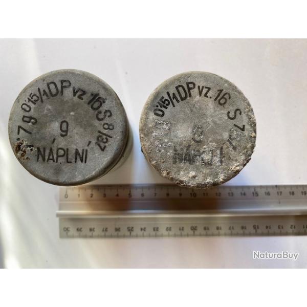 Lot 2 boites (vides) � amorces pour mortier allemand WW2 fabrication tch�que