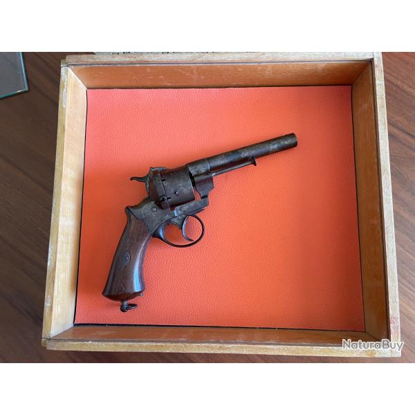 Beau revolver � broches, Lefaucheux, double action, calibre 11 mm,