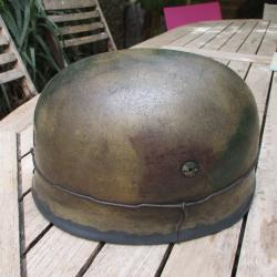 casque militaire camoufle avec fil de fer