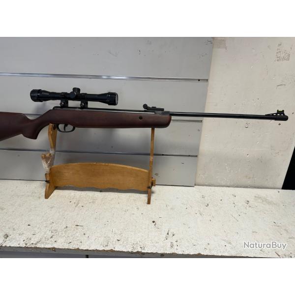 Carabine � plombs Crosman COPPERHEAD 900 cal.4,5mm bois 19,9j + lunette 4x32