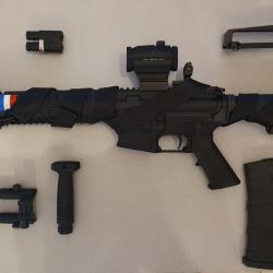 Lot d'un Sabre Defence Industries XR15/M4A1 .223/5.56x45 (223 wylde) + tous les accessoires  pr&eacute;sent