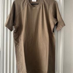 T-shirt Leo Minor - neuf, jamais port&eacute; - taille L