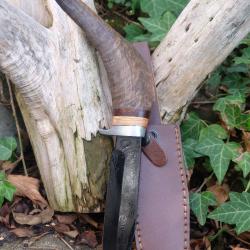 Couteau De Chasse Skinner Lame Acier Carbone 1055 Blk Manche Corne Antilope Etui Cuir Fab Artisanale