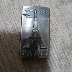 Briquet