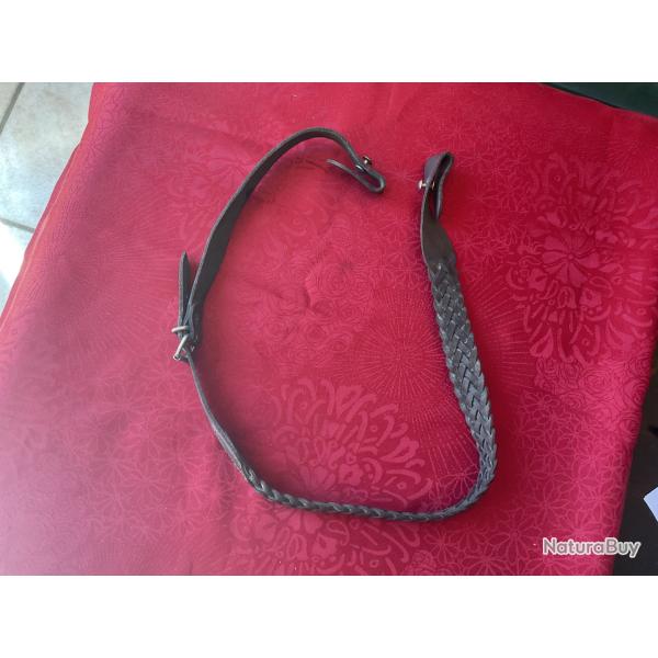 Bretelle en cuir tress�e, pas de prix de reserve
