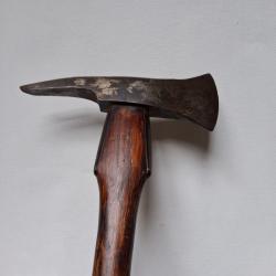 Ww1  hatchet / axe