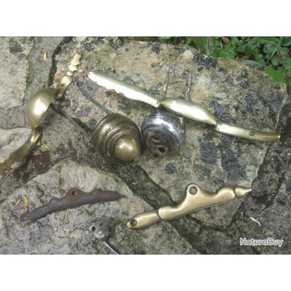 lot de pi�ces du 18me si�cle pour restaurer des pistolets a silex