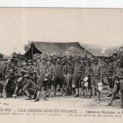 carte  postale   militaria  -    les  americains  en france le  premier d&eacute;jeuner