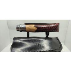 Opinel N&deg;08 Custom - Olivier, R&eacute;sine & Nid d'Abeille Aluminium - Rouge Grenat
