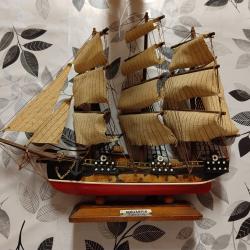 Maquette Bateau Bergantin XVIII si&egrave;cle (reproduction de qualit&eacute;)