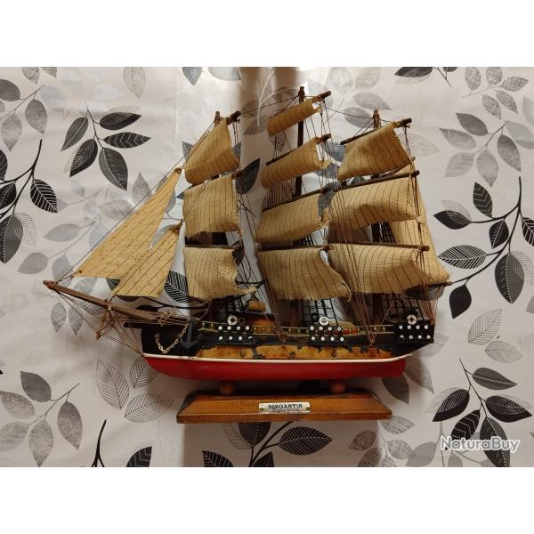 Maquette Bateau Bergantin XVIII si�cle (reproduction de qualit�)