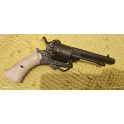 revolver grave 9 mm