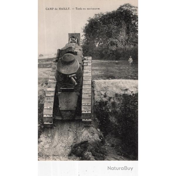 - carte postale  - militaria - un tank en maneuvre