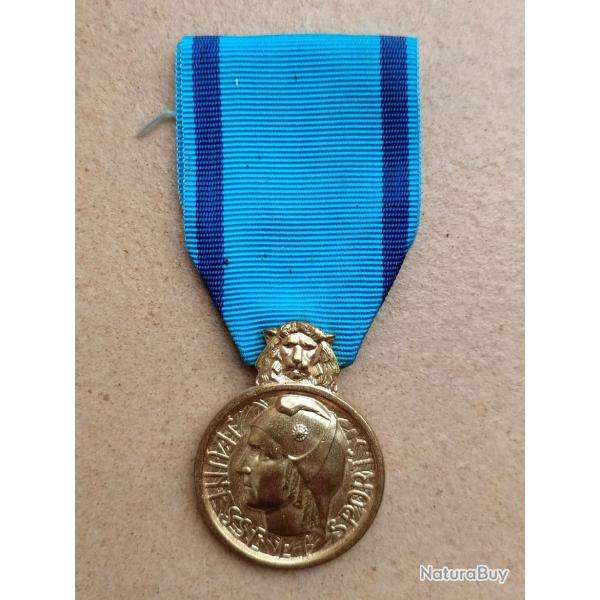 MEDAILLE REPUBLIQUE FRANCAISE JEUNESSE ET SPORT PAX ET LABOR medaille n1