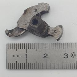 Noix d'armes anciennes.