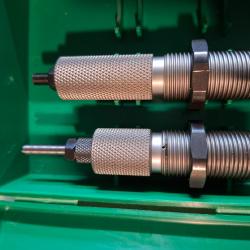 Jeu de 2 outils RCBS Full Length 7x64 Brenneke