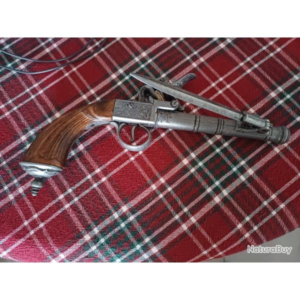 Reproduction arme a feu ancienne avec ba�onnette