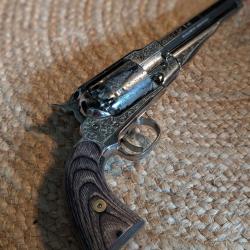 R&Eacute;VOLVER POUDRE NOIRE PIETTA 1858 REMINGTON NICKEL&Eacute; DE LUXE GRAV&Eacute; LAITON CALIBRE 44