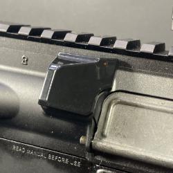Prot&egrave;ge d&eacute;flecteur autocollant pour AR15 (Coloris au choix)