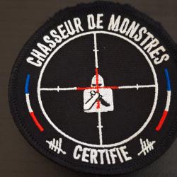&Eacute;cusson obsol&egrave;te chasseur de monstres