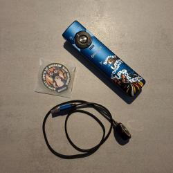 olight Arkfeld Pro Lampe torche LED avec laser et UV