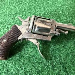 R&Eacute;VOLVER BULDOG  BELGE  EN CALIBRE  320  19 &Egrave;ME